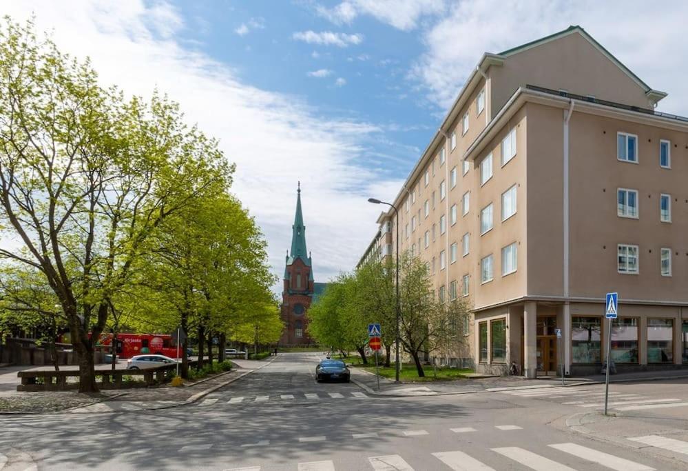 Viihtyisae & Varusteltu Keskusta-Asunto Neljaelle! Tampere Exterior foto